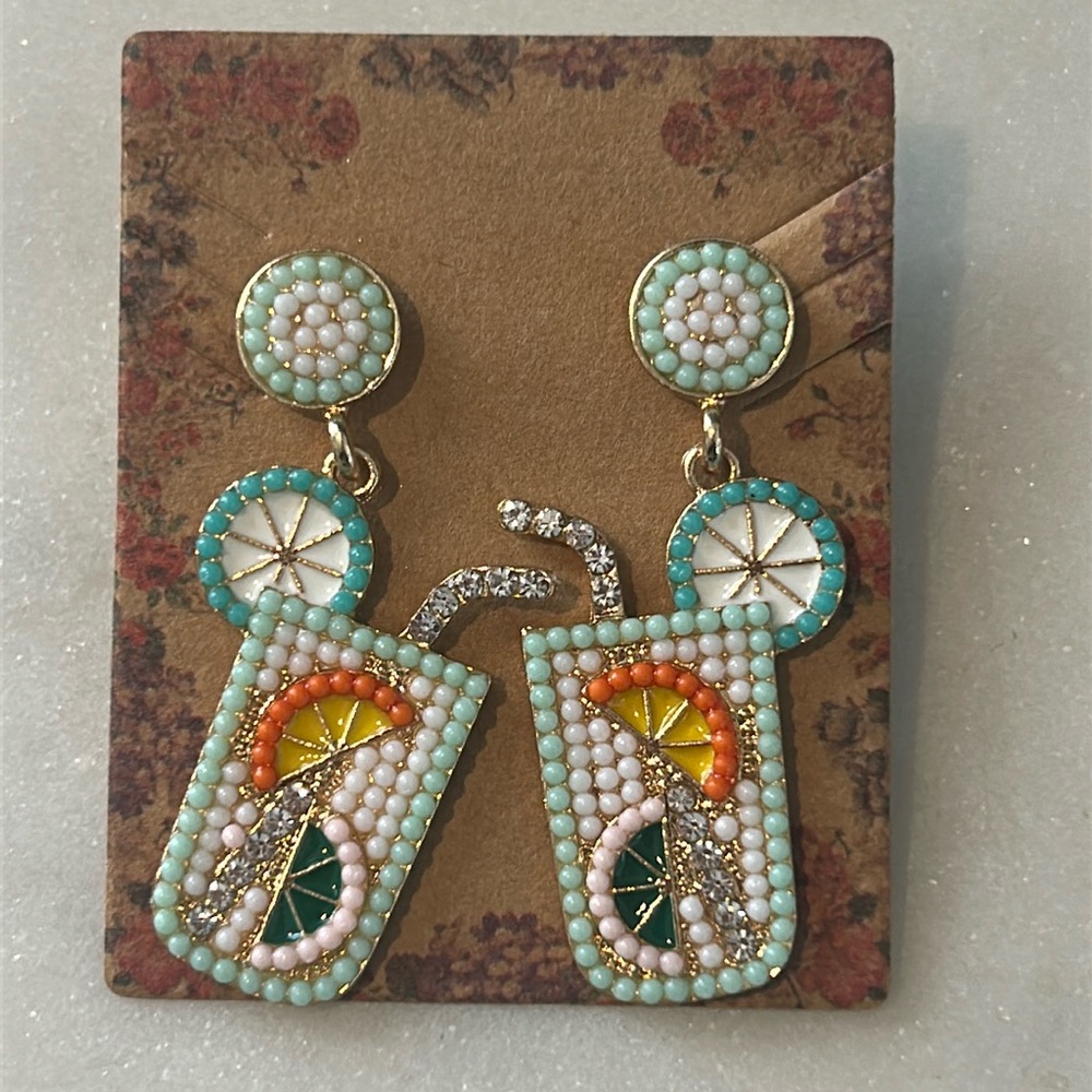 Vacation Vibes Earrings New